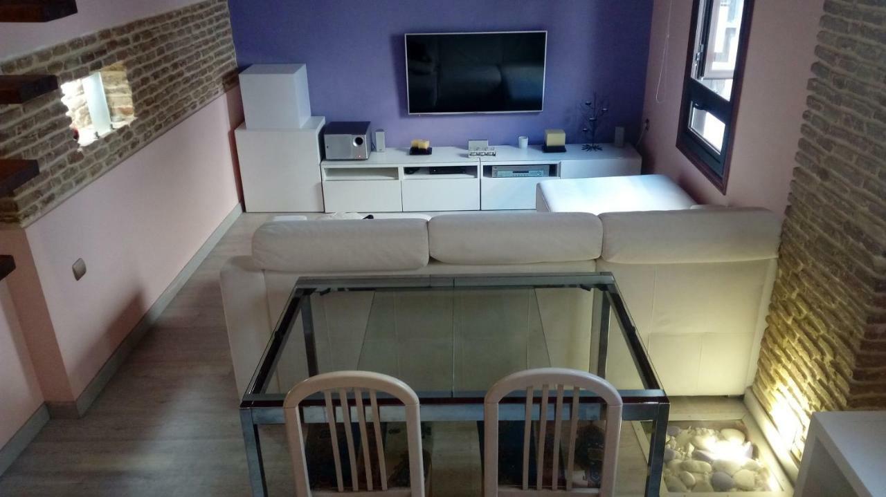 Cosy Double Room + Private Bathroom Sevilla Center Bagian luar foto