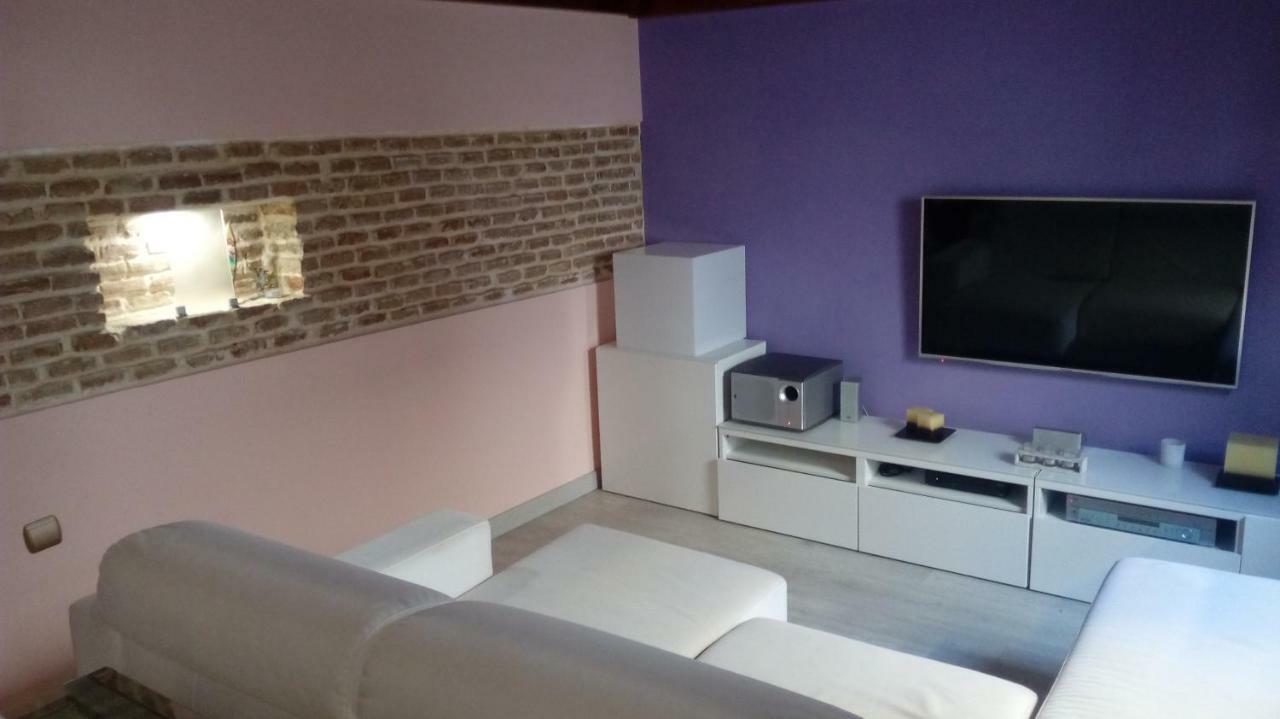 Cosy Double Room + Private Bathroom Sevilla Center Bagian luar foto